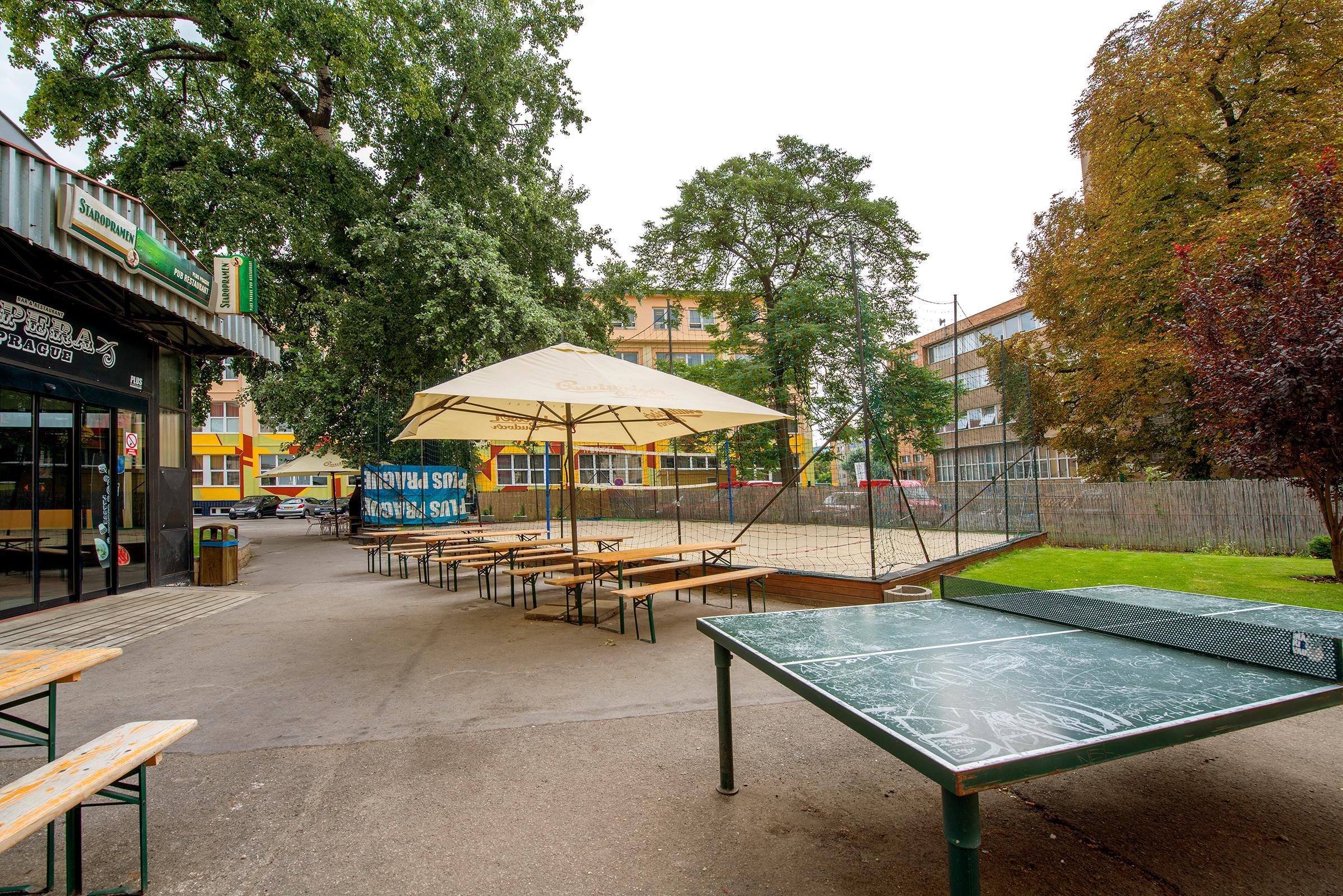 Plus Prague Hostal